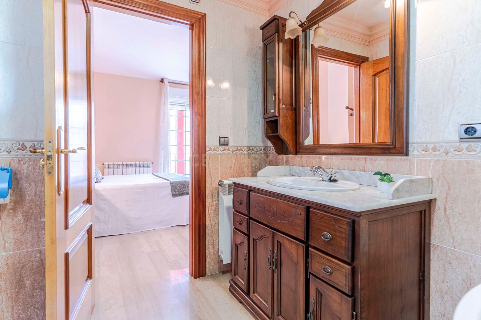 6 soverom Villa til salgs i Alfacar med svømmebasseng - € 490 000 (Ref: 9289732)