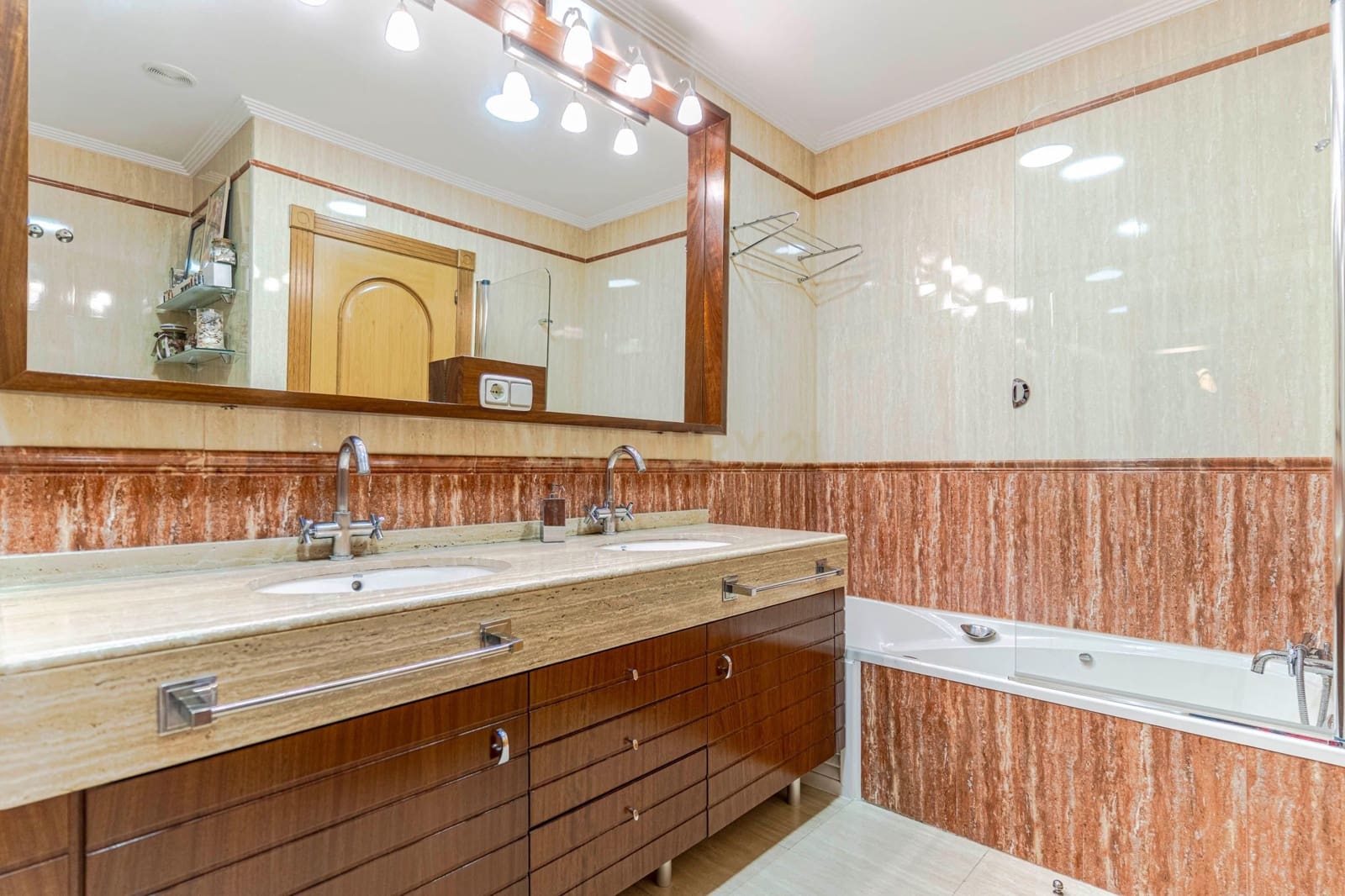 3 bedroom Penthouse for sale in Motril - € 349,000 (Ref: 9289733)