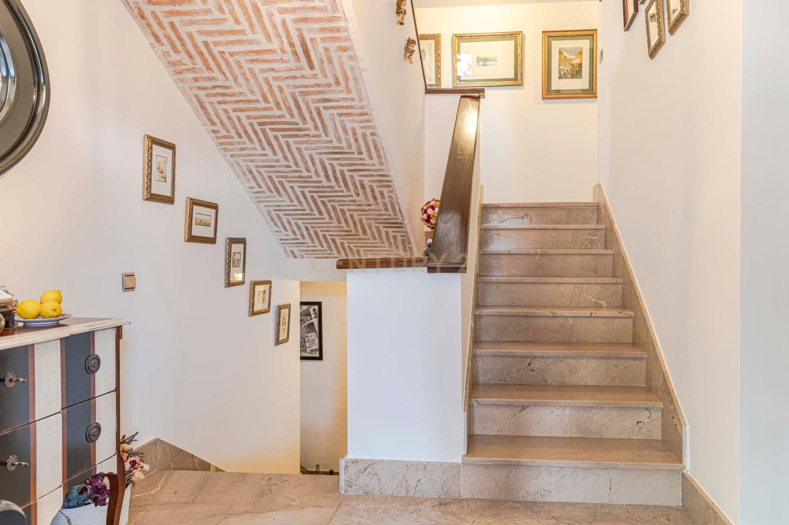 Chalet de 6 habitaciones en La Zubia en venta con garaje - 620.000 € (Ref: 9289734)