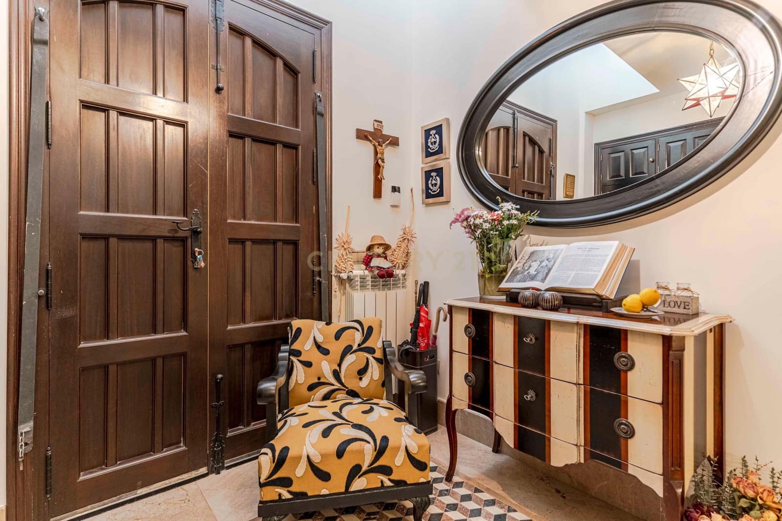 Chalet de 6 habitaciones en La Zubia en venta con garaje - 620.000 € (Ref: 9289734)