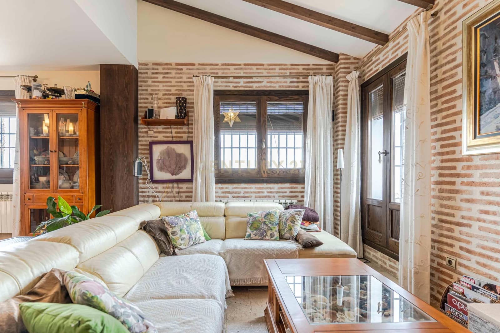 Chalet de 6 habitaciones en La Zubia en venta con garaje - 620.000 € (Ref: 9289734)