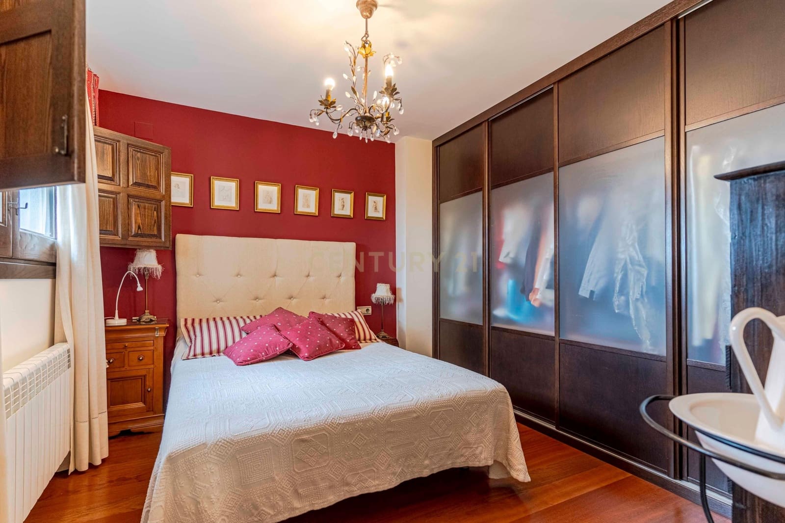 Chalet de 6 habitaciones en La Zubia en venta con garaje - 620.000 € (Ref: 9289734)