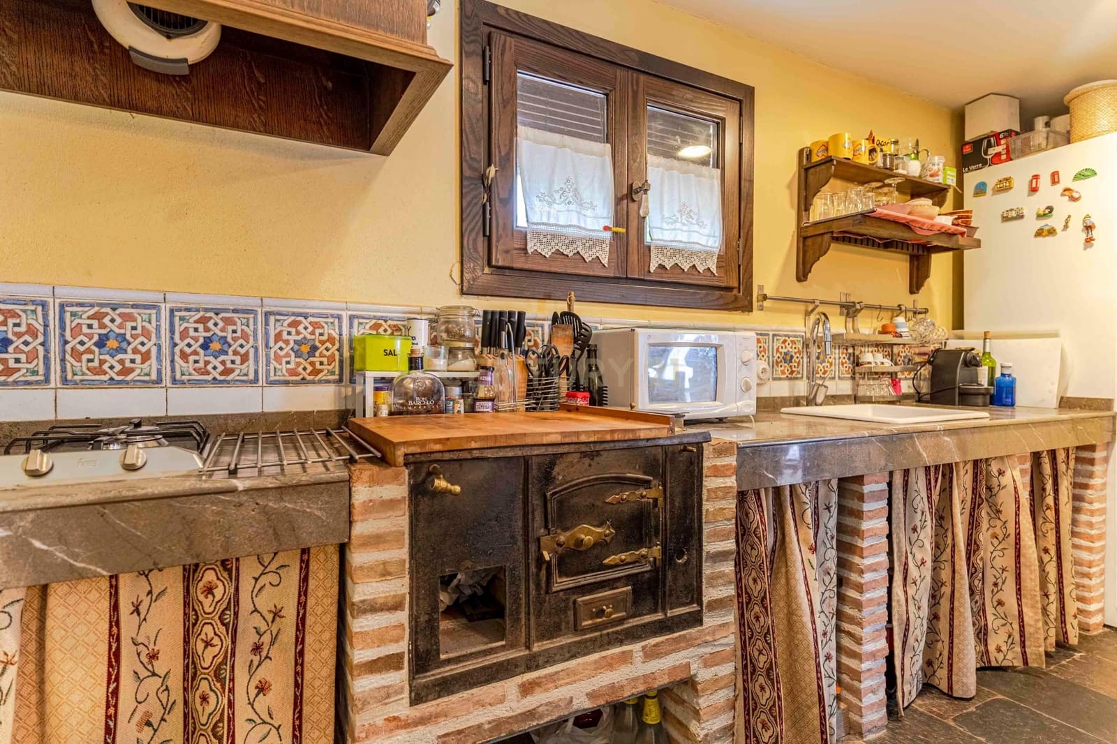 Chalet de 6 habitaciones en La Zubia en venta con garaje - 620.000 € (Ref: 9289734)