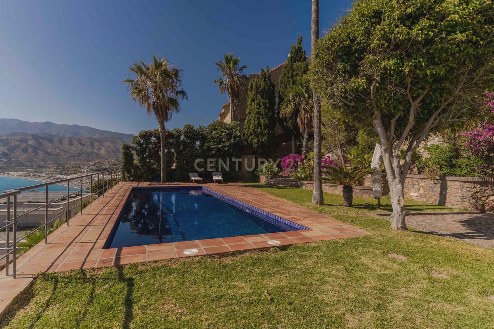 7 soverom Villa til salgs i Almunecar med svømmebasseng - € 2 800 000 (Ref: 9289736)