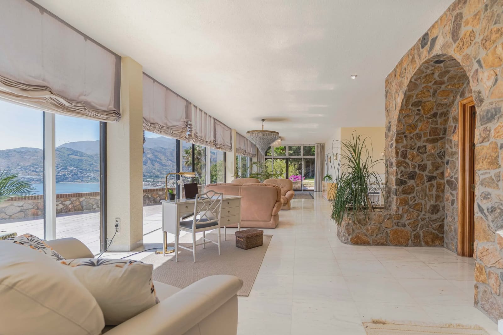 7 soverom Villa til salgs i Almunecar med svømmebasseng - € 2 800 000 (Ref: 9289736)