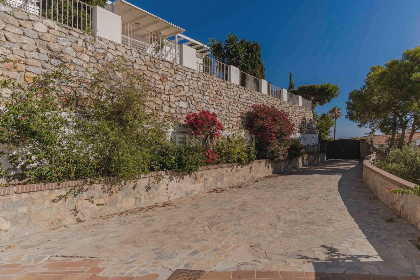 7 soverom Villa til salgs i Almunecar med svømmebasseng - € 2 800 000 (Ref: 9289736)