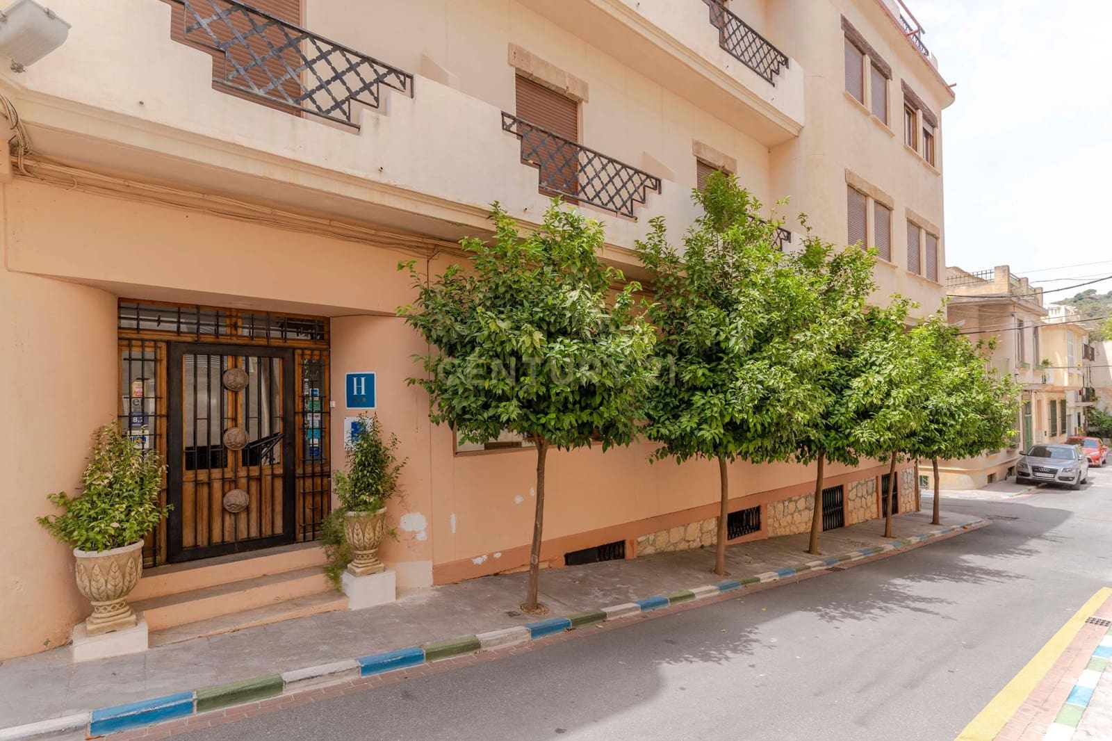 Hotel til salg i Lanjaron - € 1.500.000 (Ref: 9289737)