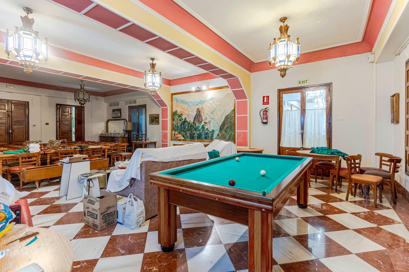 Hotel til salg i Lanjaron - € 1.500.000 (Ref: 9289737)