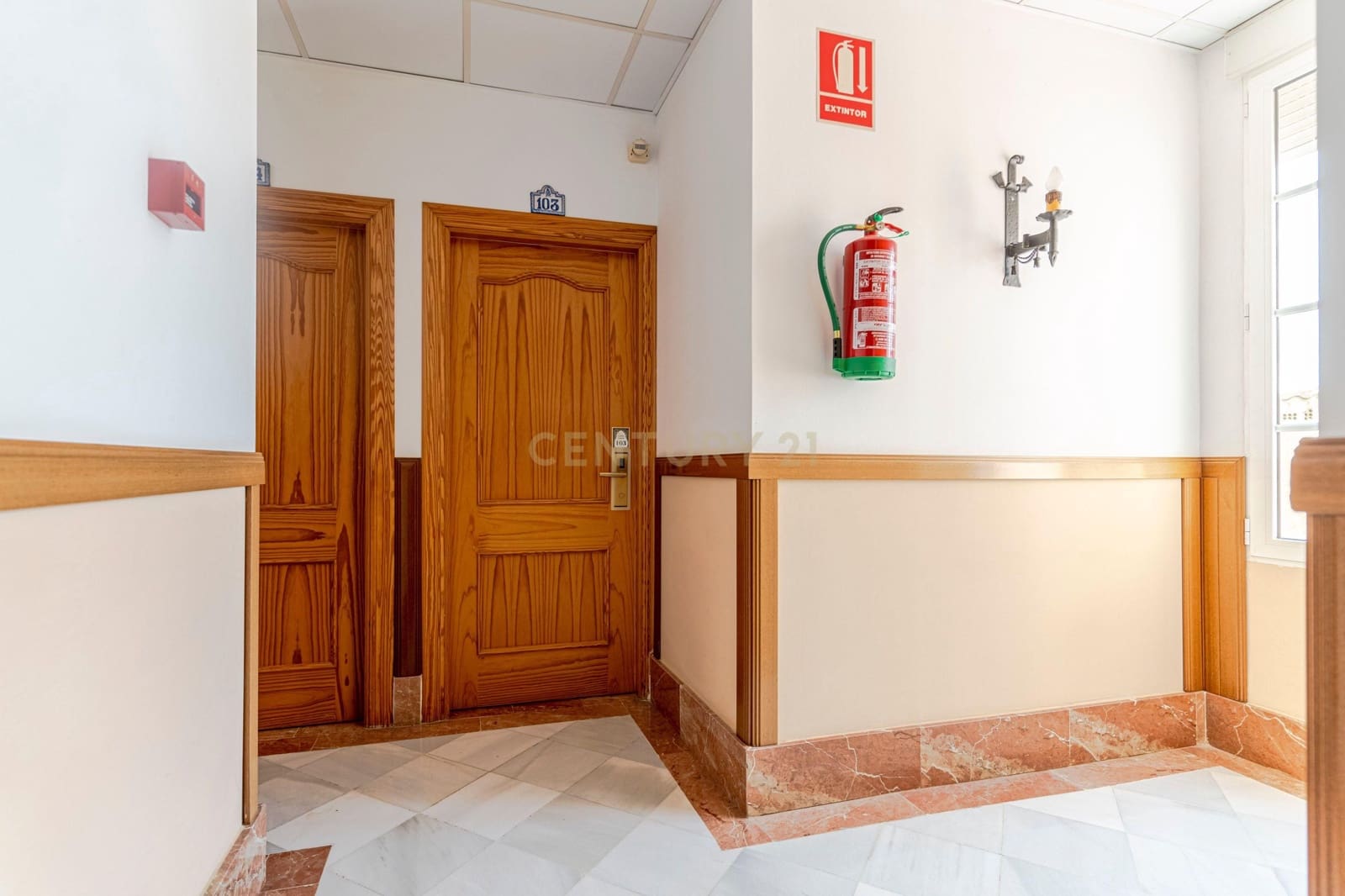 Hotel til salg i Lanjaron - € 1.500.000 (Ref: 9289737)