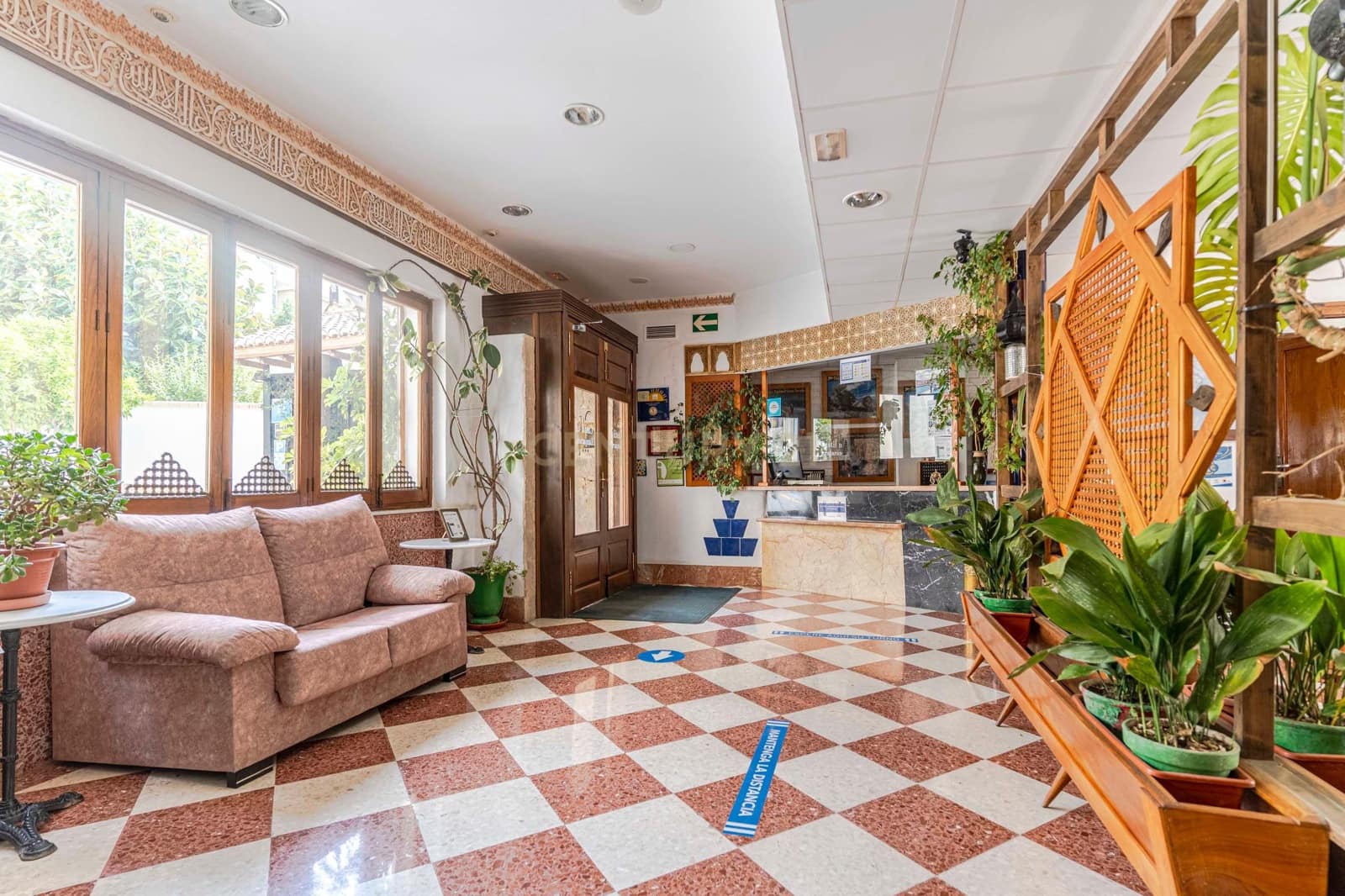 Hotel til salg i Lanjaron - € 1.500.000 (Ref: 9289737)