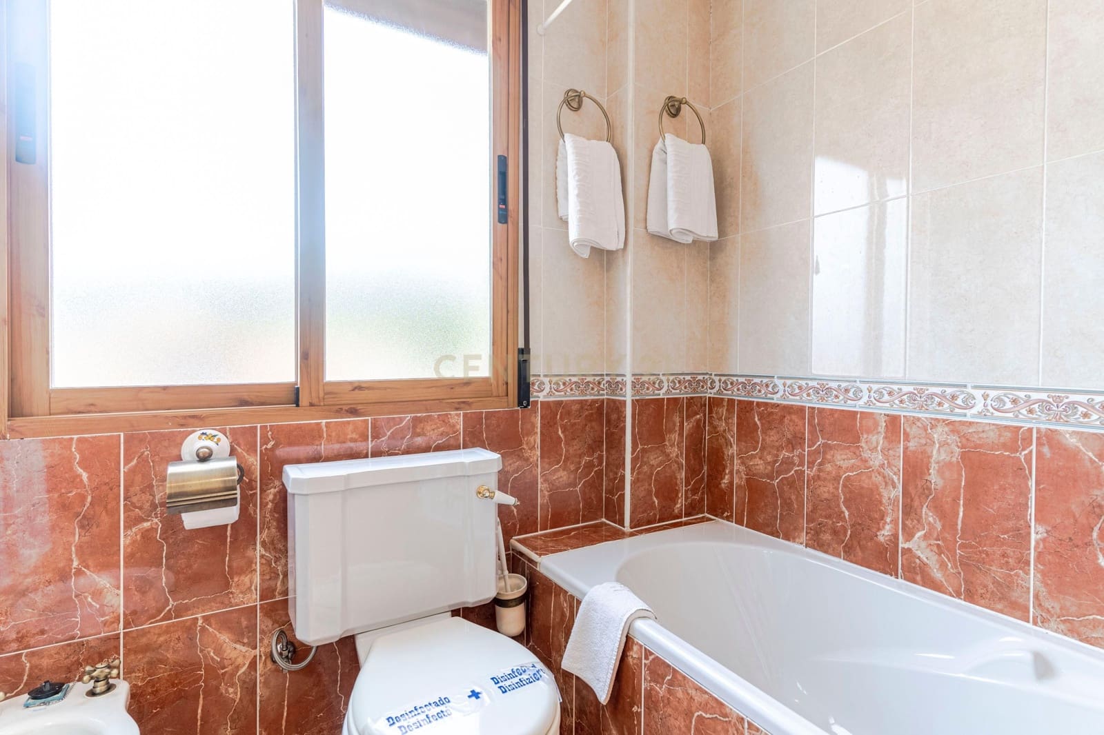 Hotel til salg i Lanjaron - € 1.500.000 (Ref: 9289737)