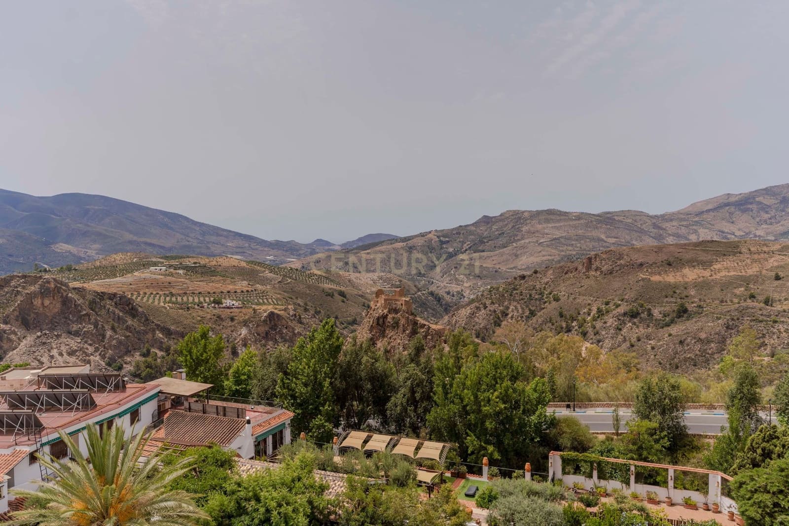 Hotel til salg i Lanjaron - € 1.500.000 (Ref: 9289737)