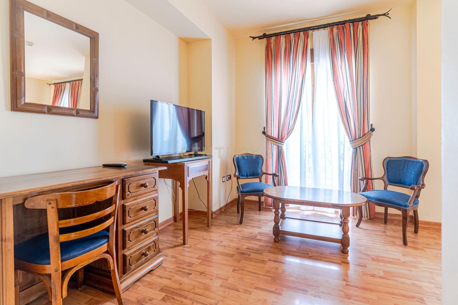 Hotel til salg i Lanjaron - € 1.500.000 (Ref: 9289737)