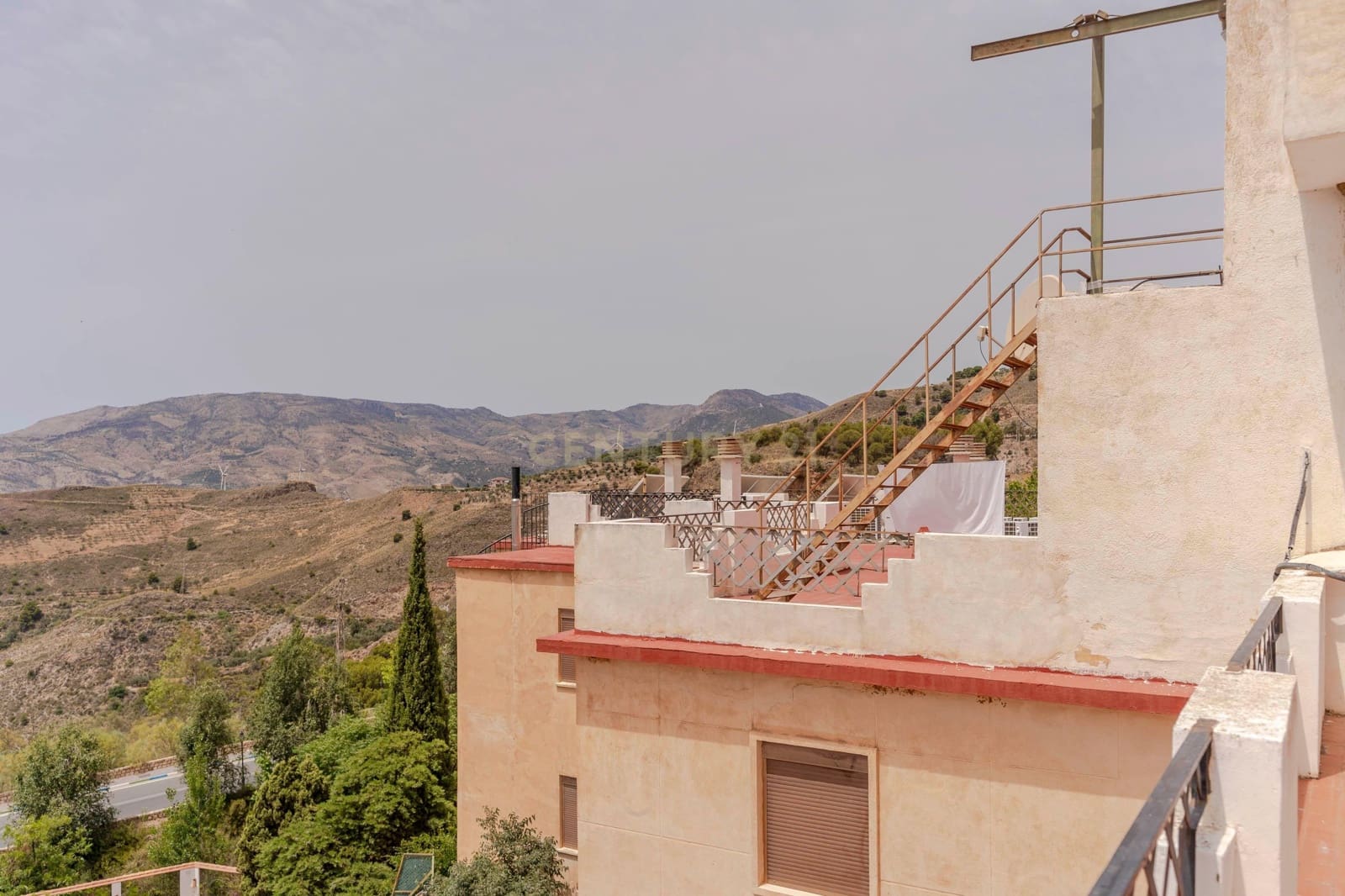 Hotel til salg i Lanjaron - € 1.500.000 (Ref: 9289737)