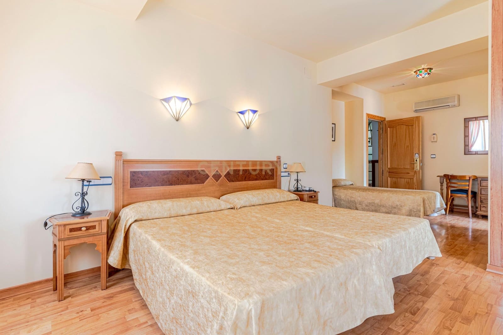 Hotel til salg i Lanjaron - € 1.500.000 (Ref: 9289737)