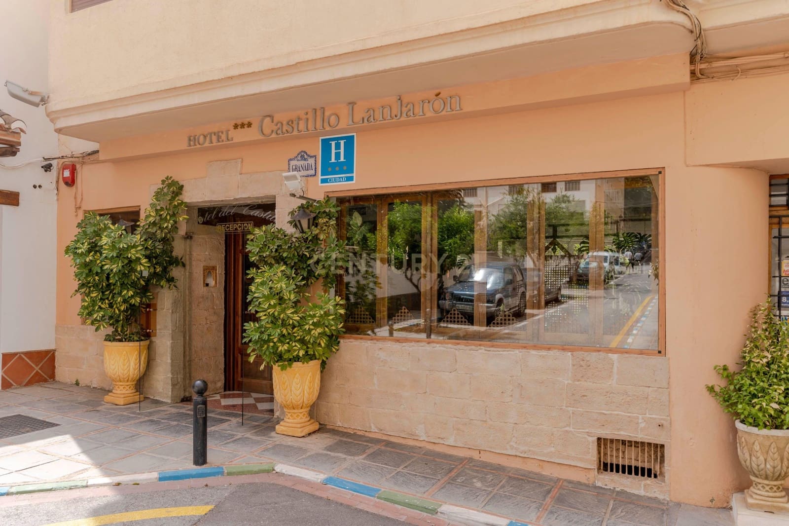 Hotel til salg i Lanjaron - € 1.500.000 (Ref: 9289737)