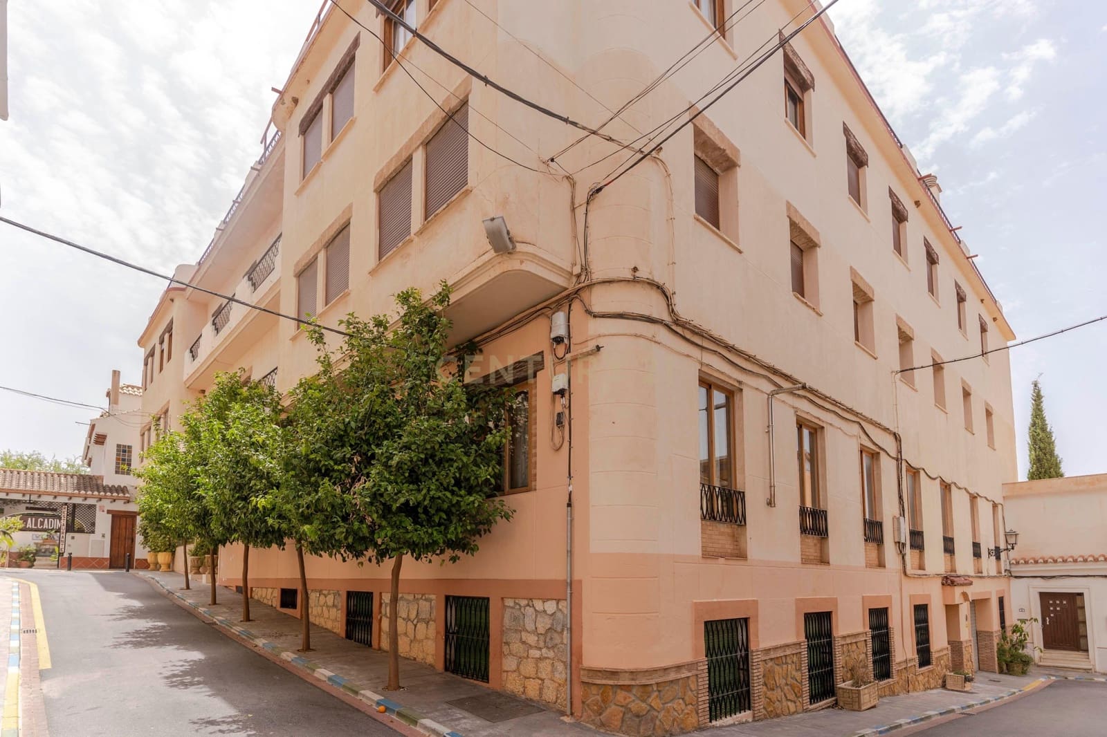 Hotel til salg i Lanjaron - € 1.500.000 (Ref: 9289737)