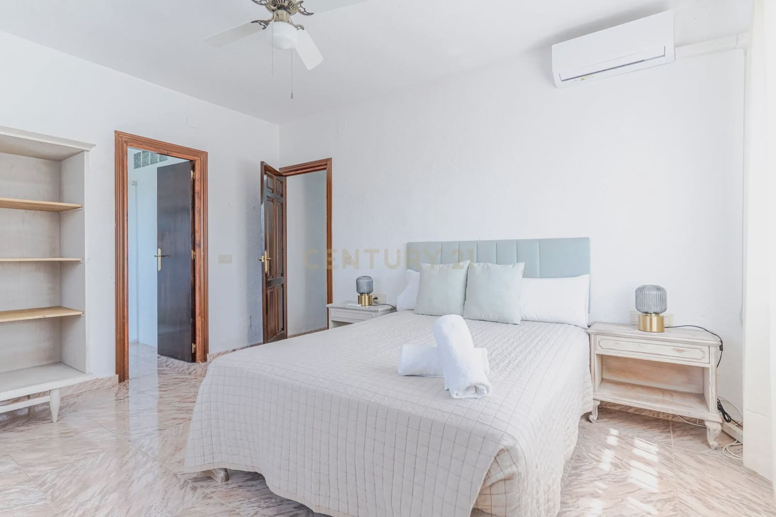 30 bedroom Finca/Country House for sale in Gojar - € 970,000 (Ref: 9289739)