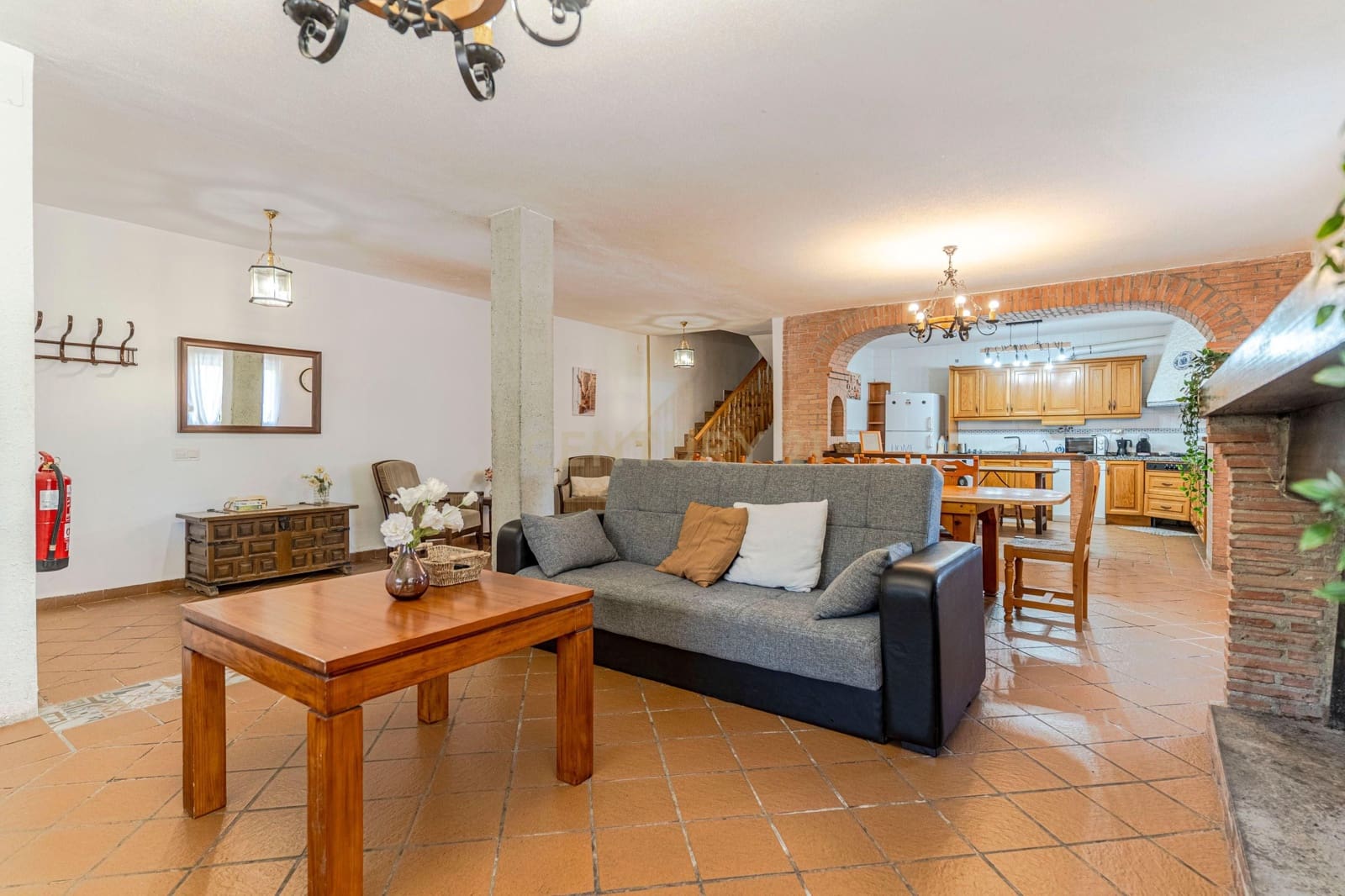 30 bedroom Finca/Country House for sale in Gojar - € 970,000 (Ref: 9289739)