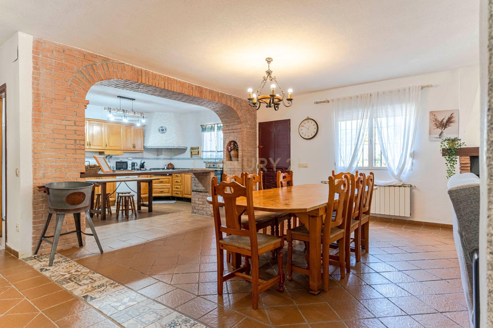 30 bedroom Finca/Country House for sale in Gojar - € 970,000 (Ref: 9289739)