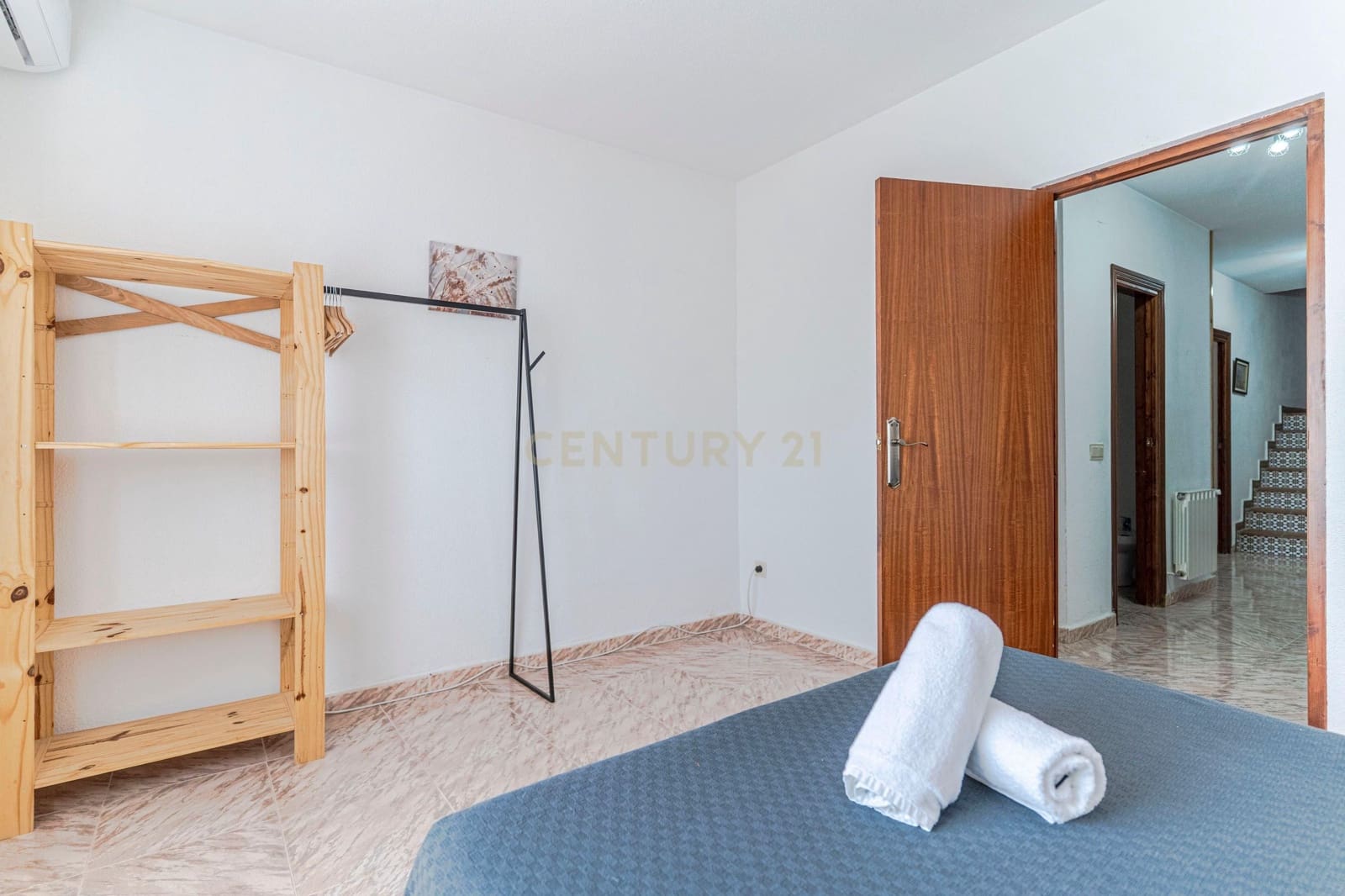 30 bedroom Finca/Country House for sale in Gojar - € 970,000 (Ref: 9289739)