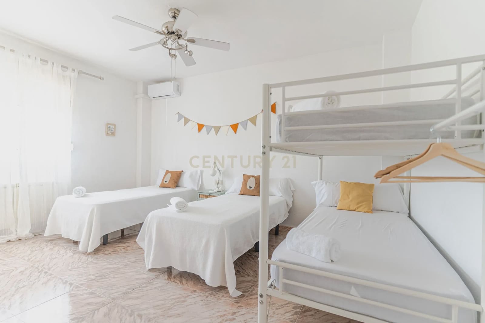 30 bedroom Finca/Country House for sale in Gojar - € 970,000 (Ref: 9289739)