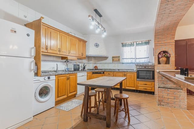 30 soveværelse Finca/Landehus til salg i Gójar - € 970.000 (Ref: 9289739)