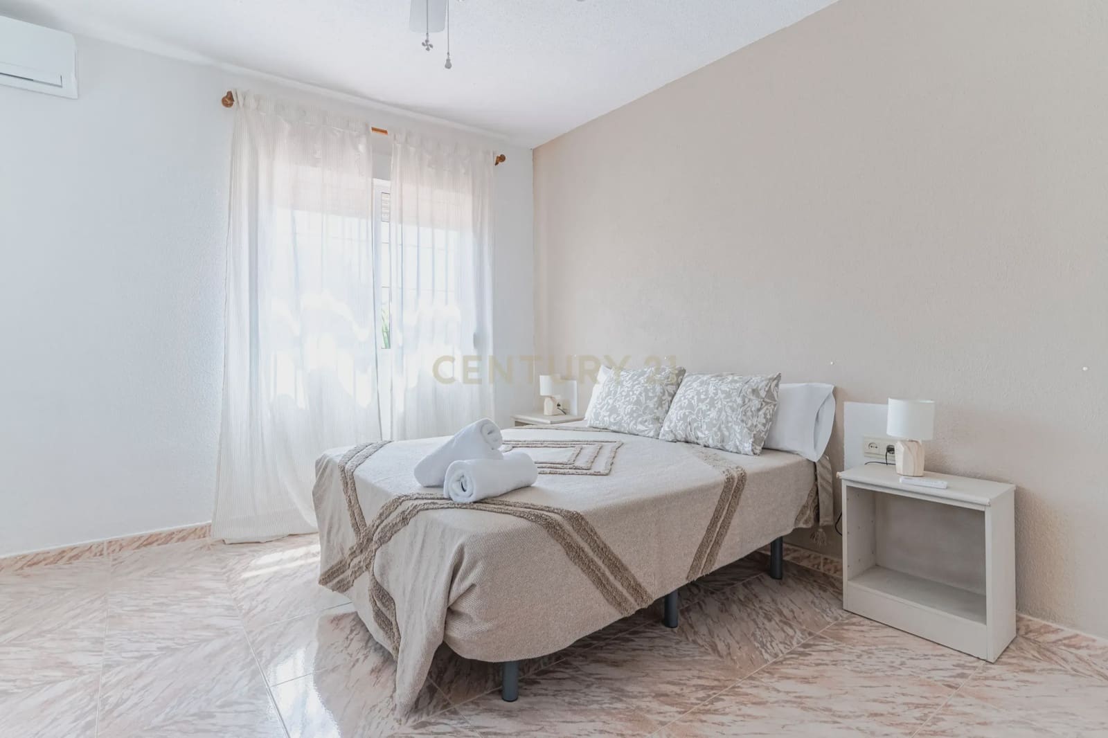 30 bedroom Finca/Country House for sale in Gojar - € 970,000 (Ref: 9289739)