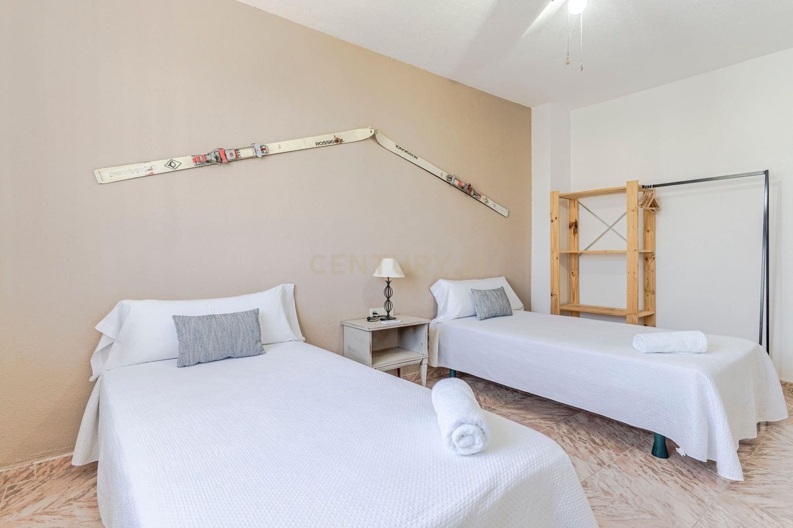 30 bedroom Finca/Country House for sale in Gojar - € 970,000 (Ref: 9289739)