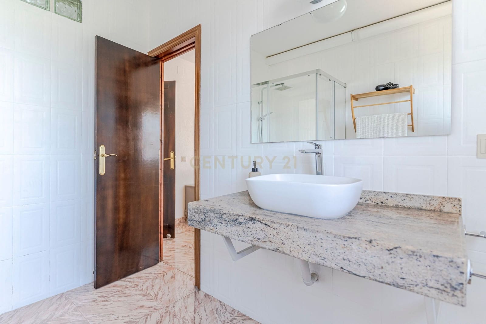 30 bedroom Finca/Country House for sale in Gojar - € 970,000 (Ref: 9289739)