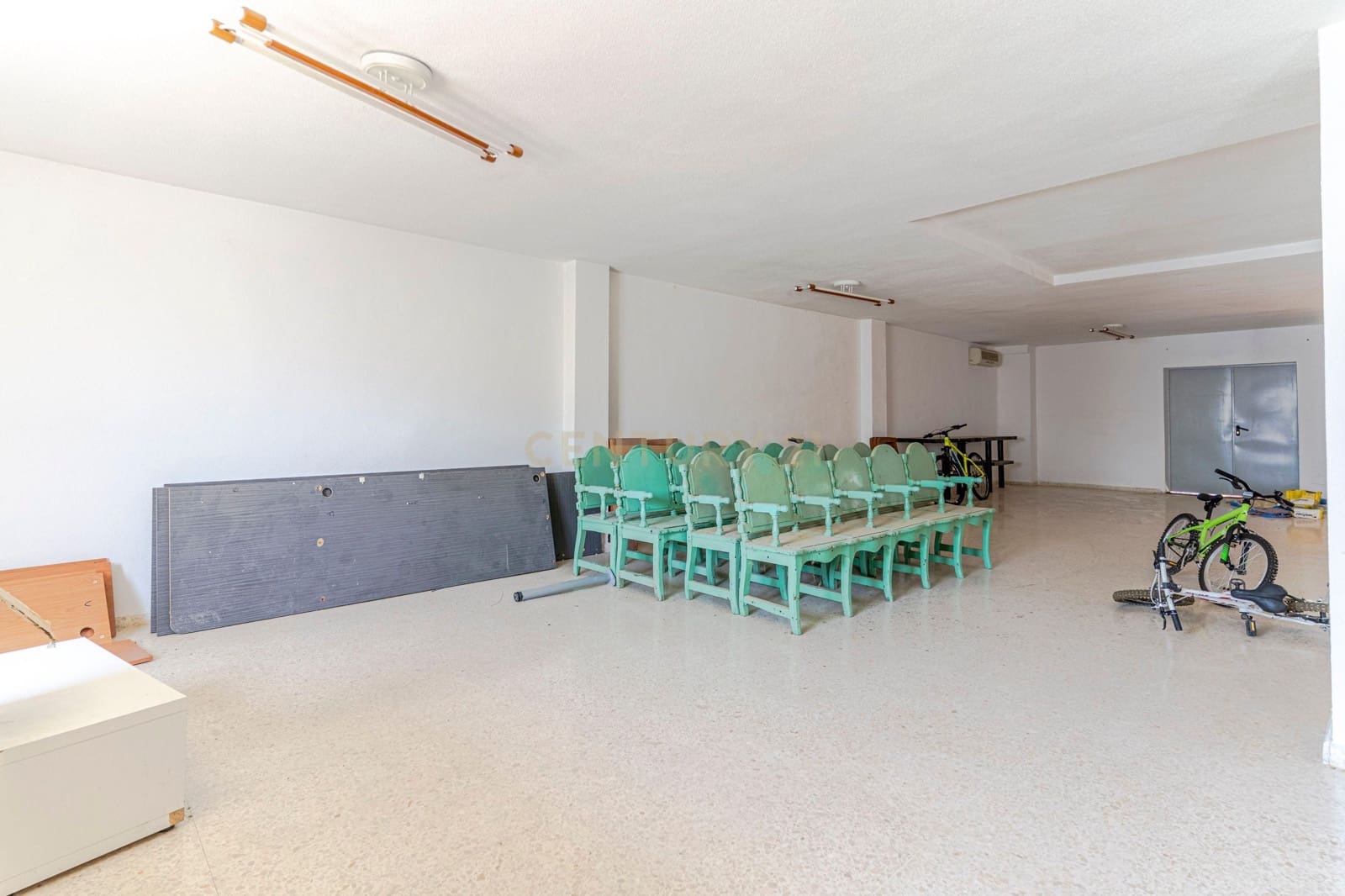 30 bedroom Finca/Country House for sale in Gojar - € 970,000 (Ref: 9289739)