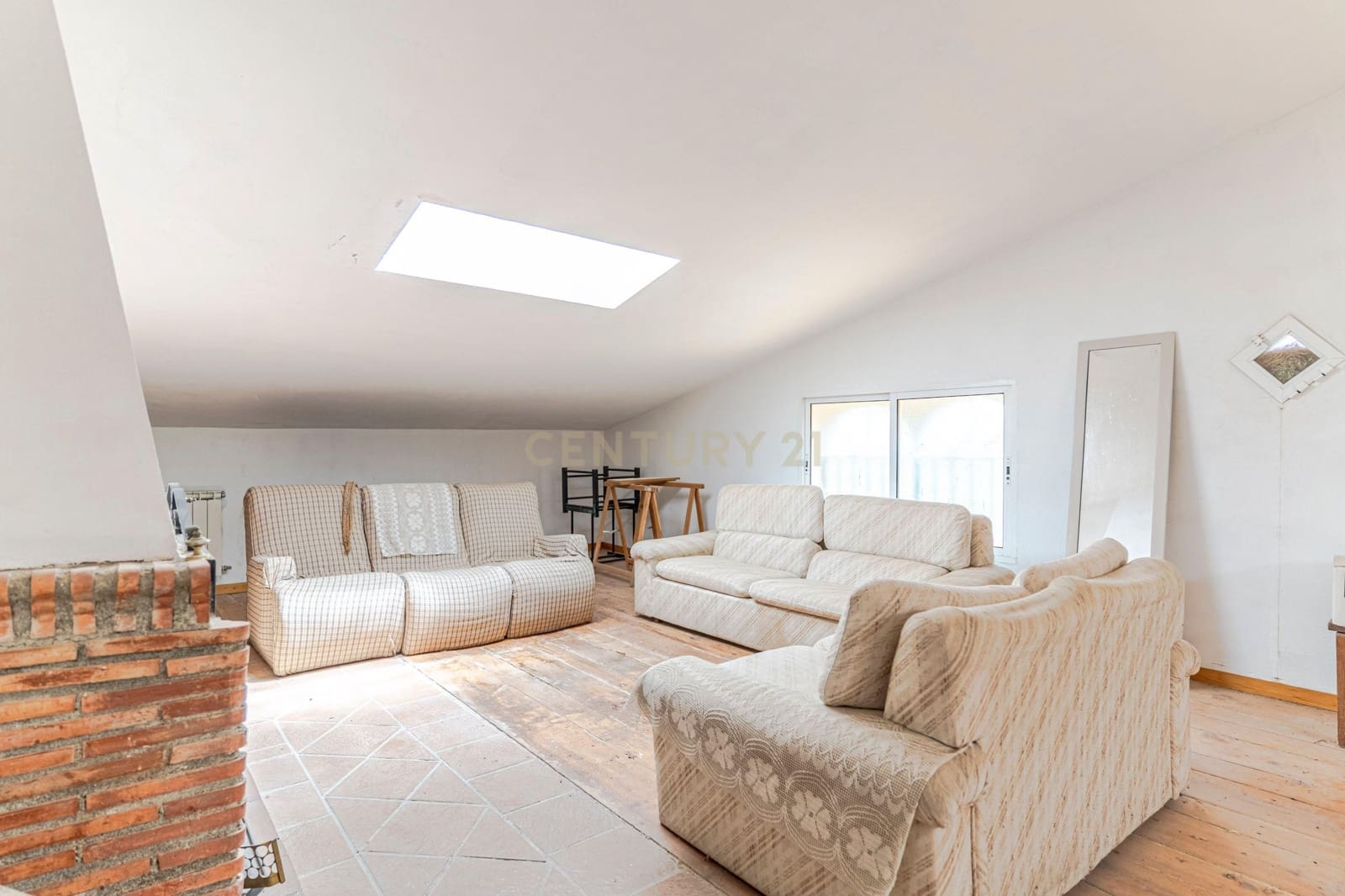 30 bedroom Finca/Country House for sale in Gojar - € 970,000 (Ref: 9289739)