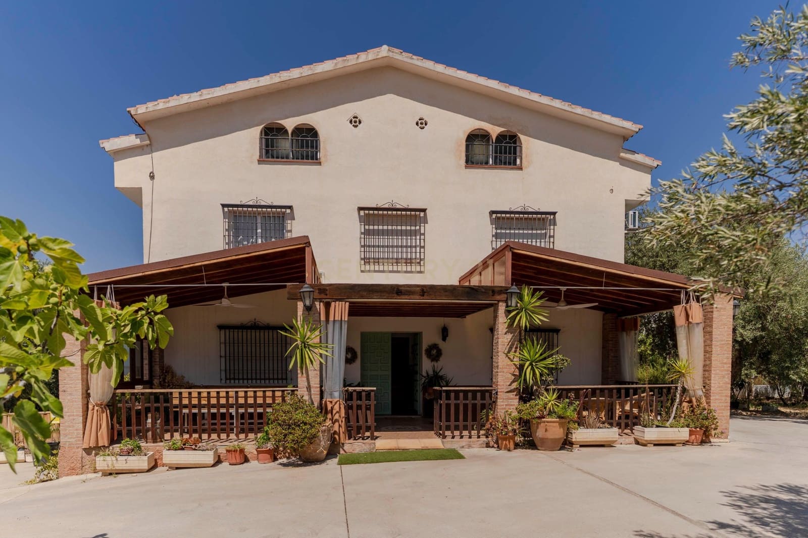 30 bedroom Finca/Country House for sale in Gojar - € 970,000 (Ref: 9289739)