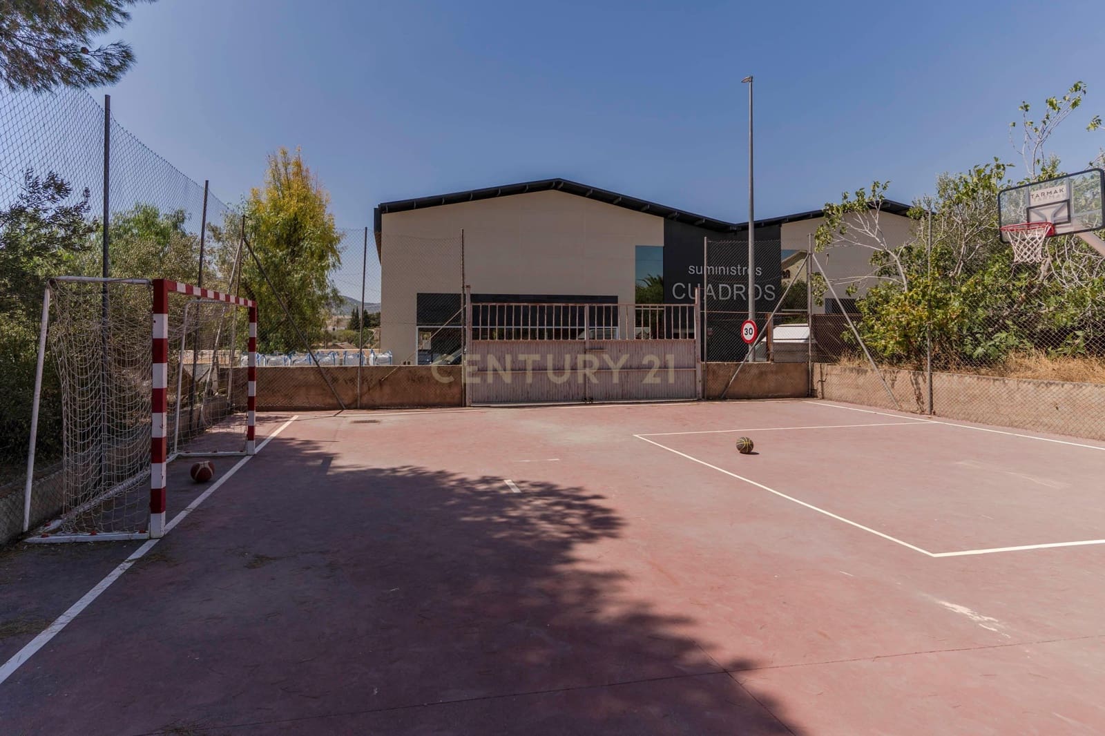 30 bedroom Finca/Country House for sale in Gojar - € 970,000 (Ref: 9289739)