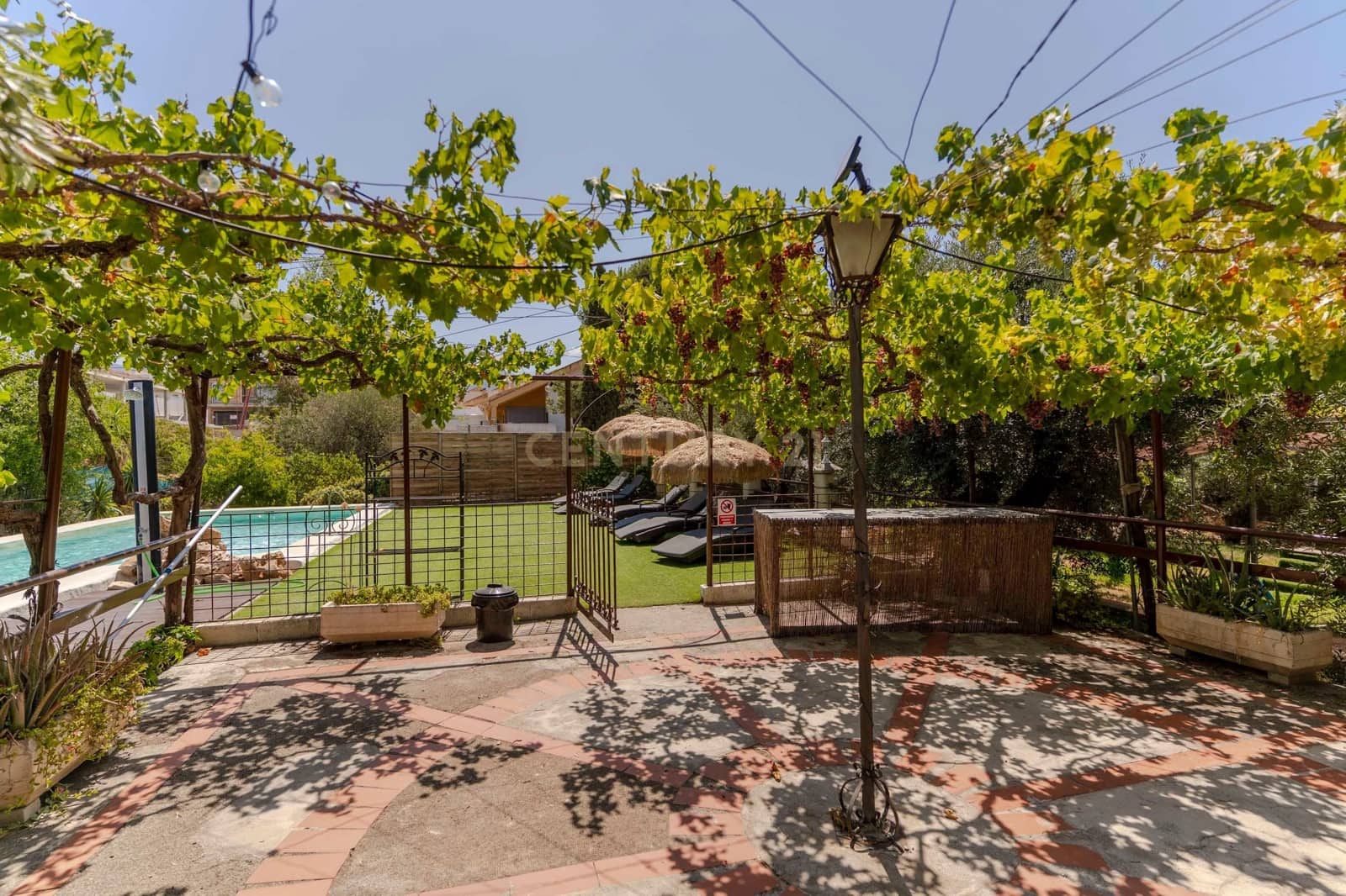 30 bedroom Finca/Country House for sale in Gojar - € 970,000 (Ref: 9289739)