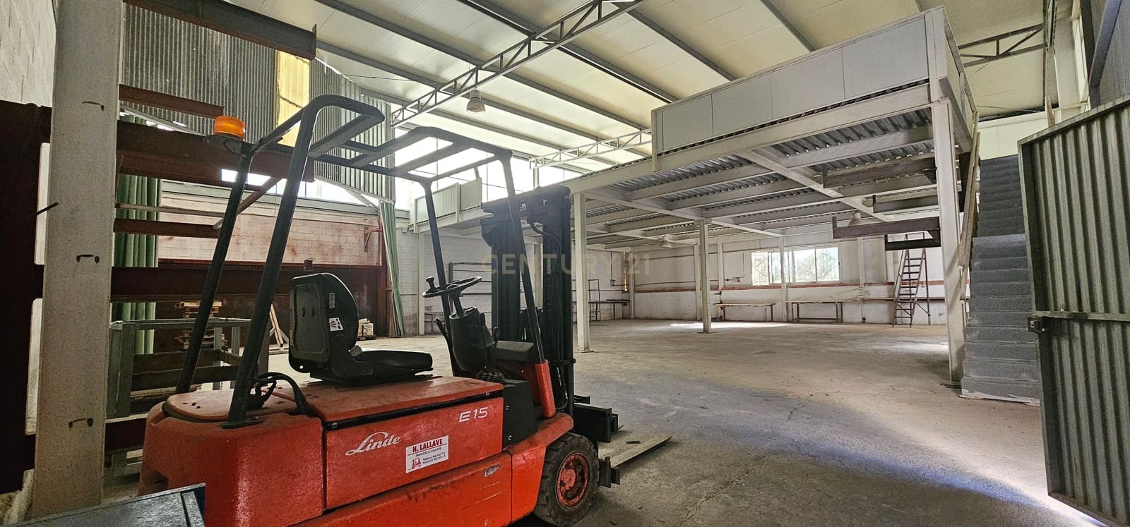 30 bedroom Finca/Country House for sale in Gojar - € 970,000 (Ref: 9289739)