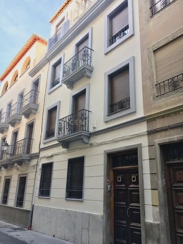 Lejlighed til salg i Centro - Sagrario, Granada by - € 1.100.000 (Ref: 9289740)