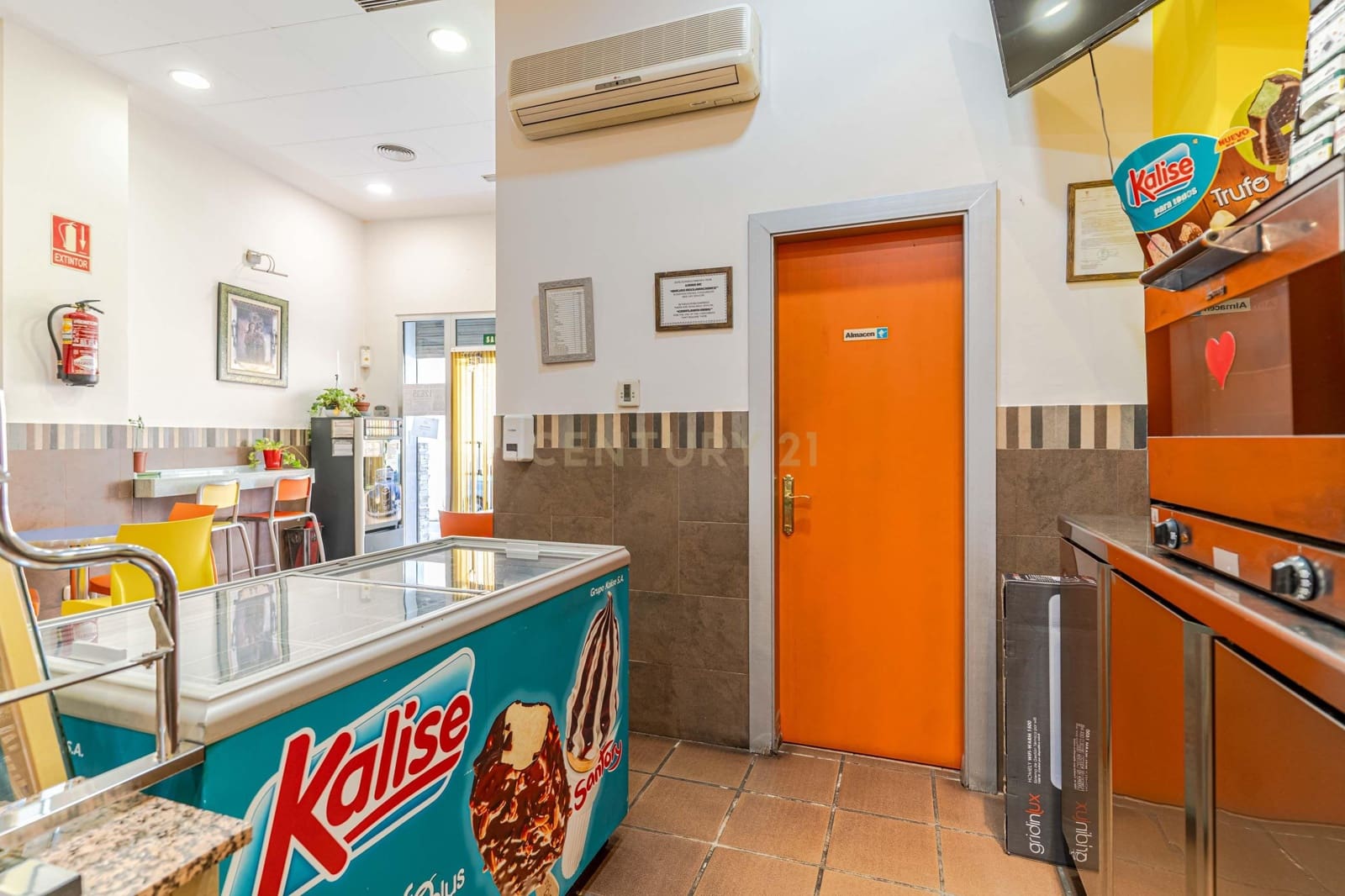 Commercial for sale in Las Gabias - € 99,900 (Ref: 9289822)