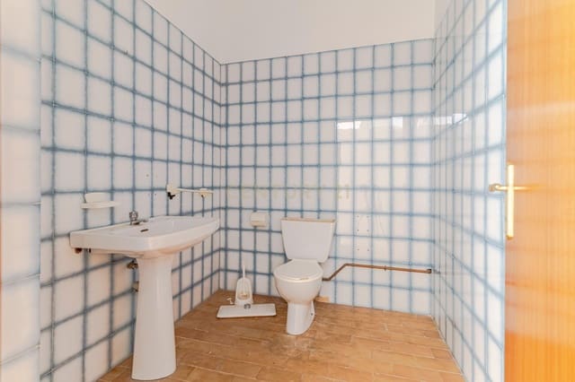 Commercial for sale in Pinos Puente - € 89,000 (Ref: 9289823)