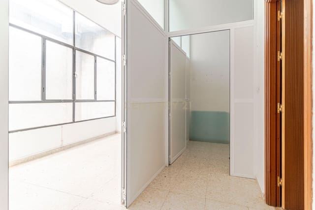 Commercial for sale in Pinos Puente - € 89,000 (Ref: 9289823)