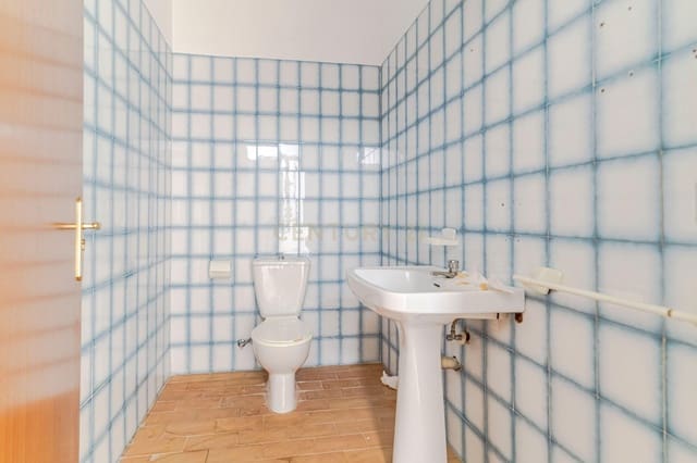 Commercial for sale in Pinos Puente - € 89,000 (Ref: 9289823)