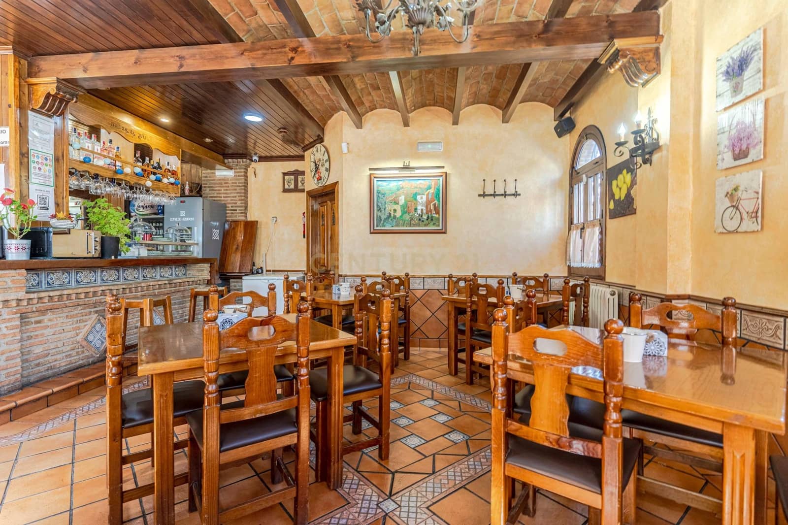 Comercial para venda em Pinos Puente - 445 000 € (Ref: 9289825)