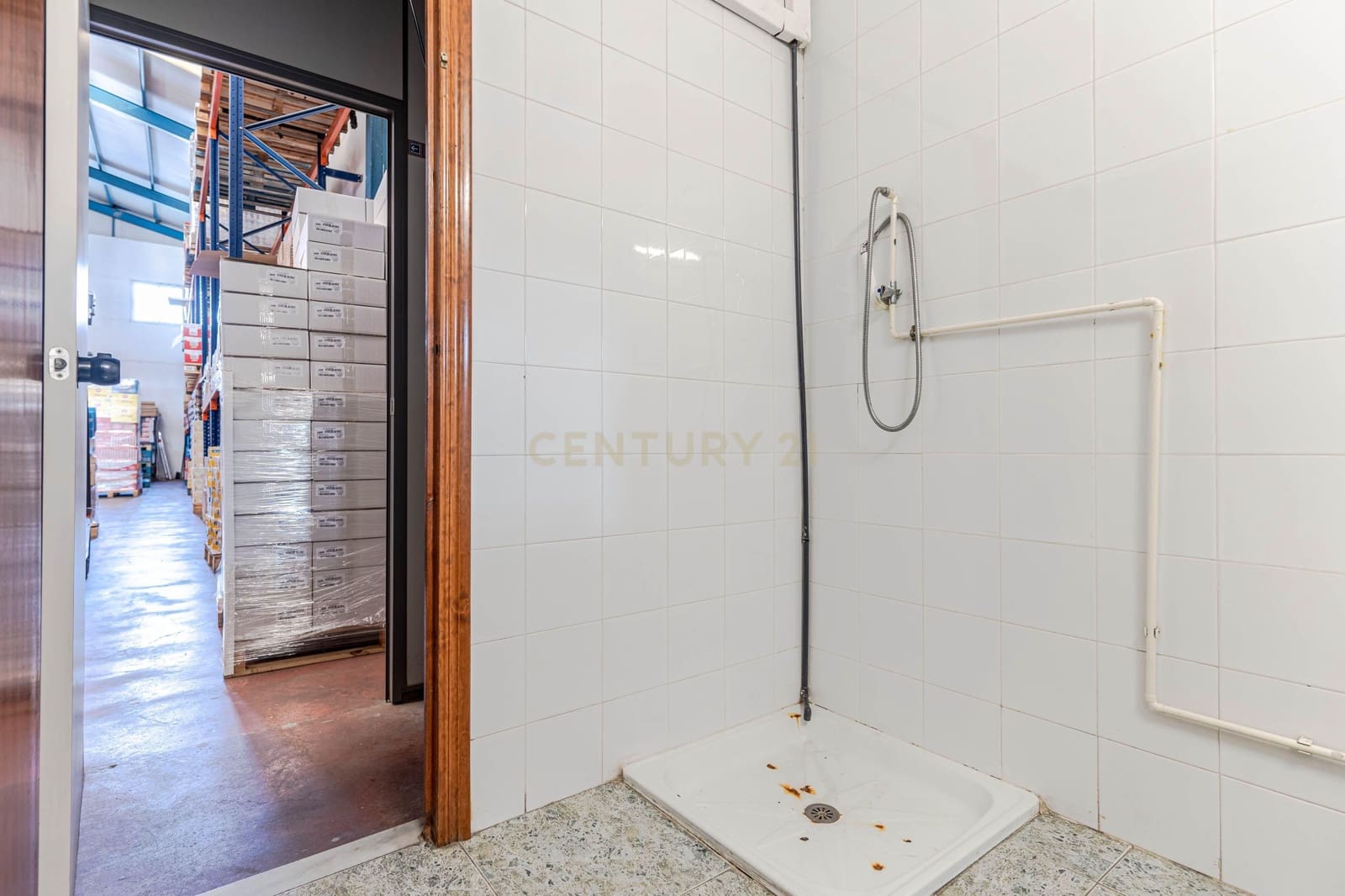 Commercial for sale in Almeria city - € 725,000 (Ref: 9289827)