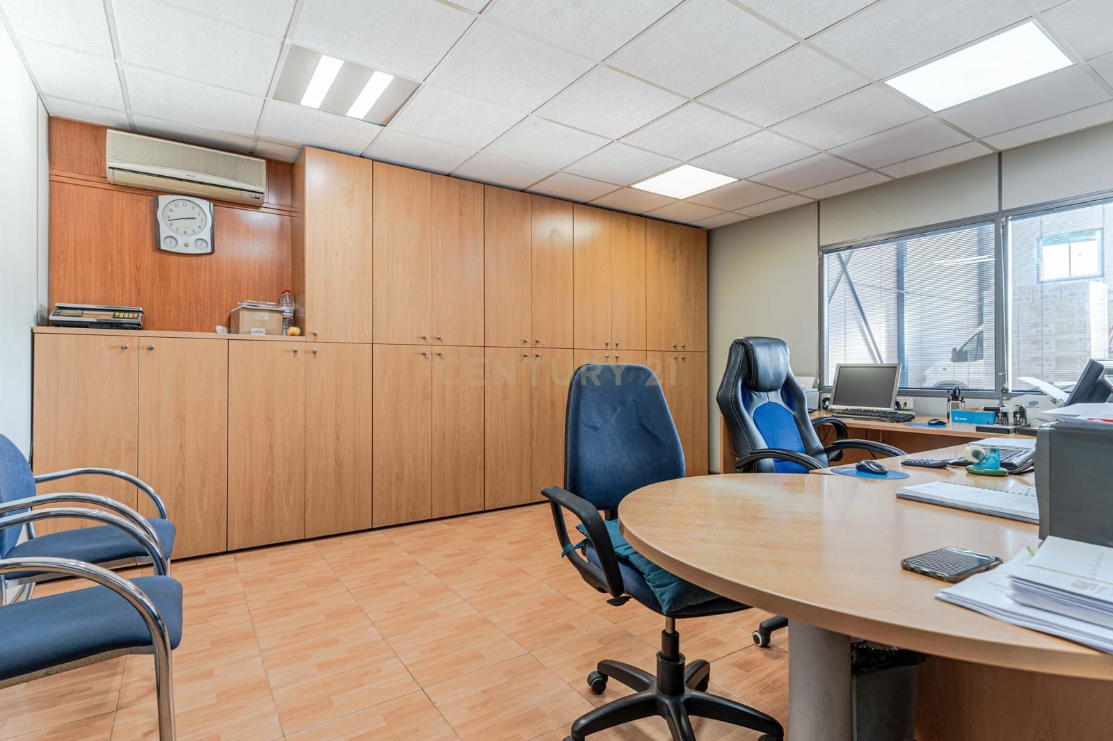 Commercial for sale in Almeria city - € 725,000 (Ref: 9289827)