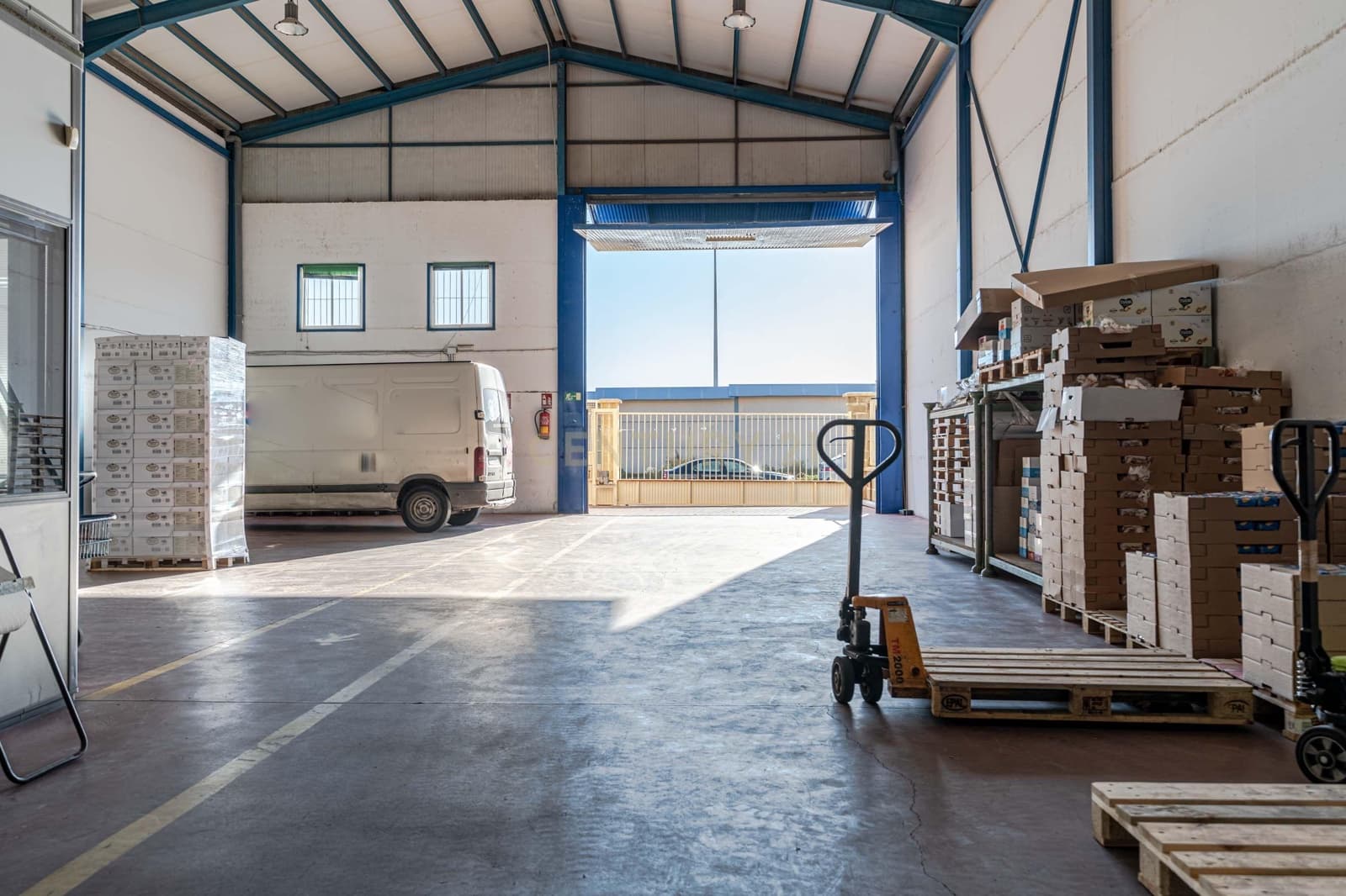 Commercial for sale in Almeria city - € 725,000 (Ref: 9289827)