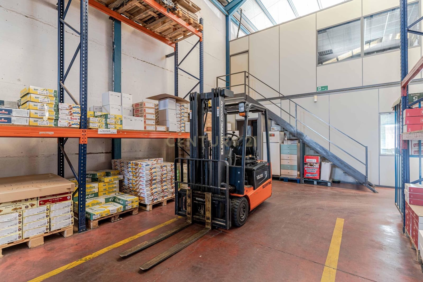 Commercial for sale in Almeria city - € 725,000 (Ref: 9289827)