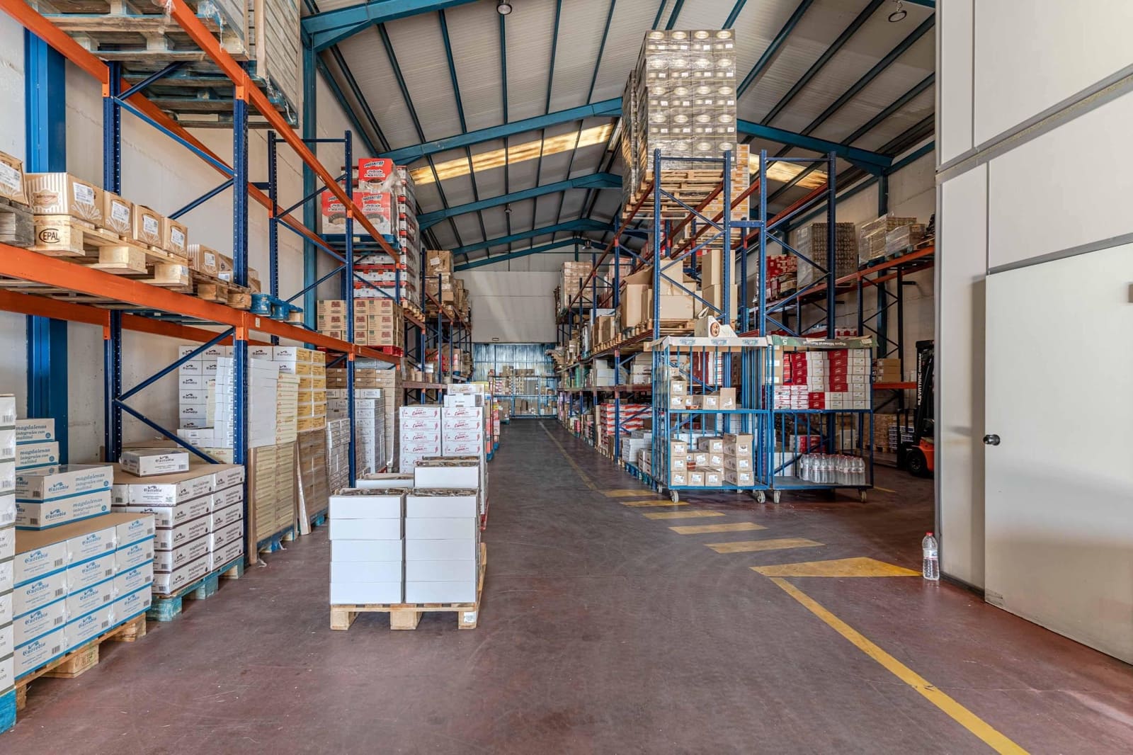 Commercial for sale in Almeria city - € 725,000 (Ref: 9289827)