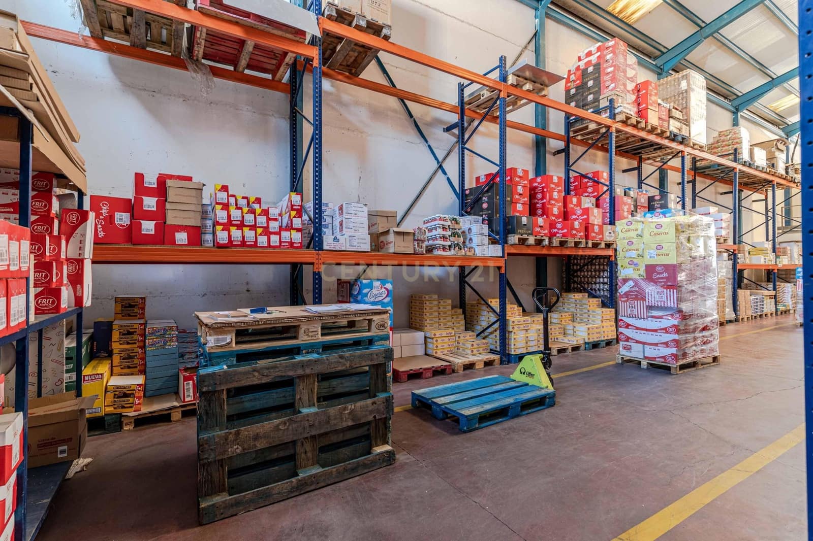 Commercial for sale in Almeria city - € 725,000 (Ref: 9289827)