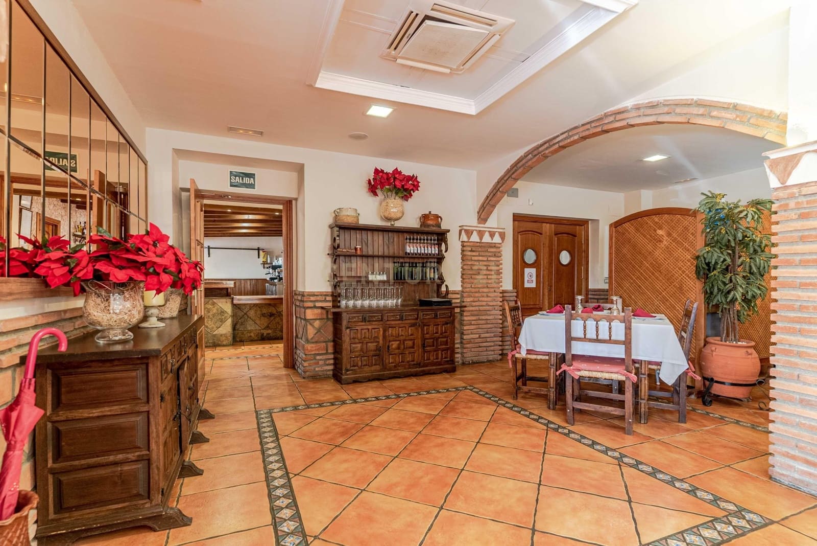 Hotel til salg i Guejar Sierra - € 1.500.000 (Ref: 9289829)