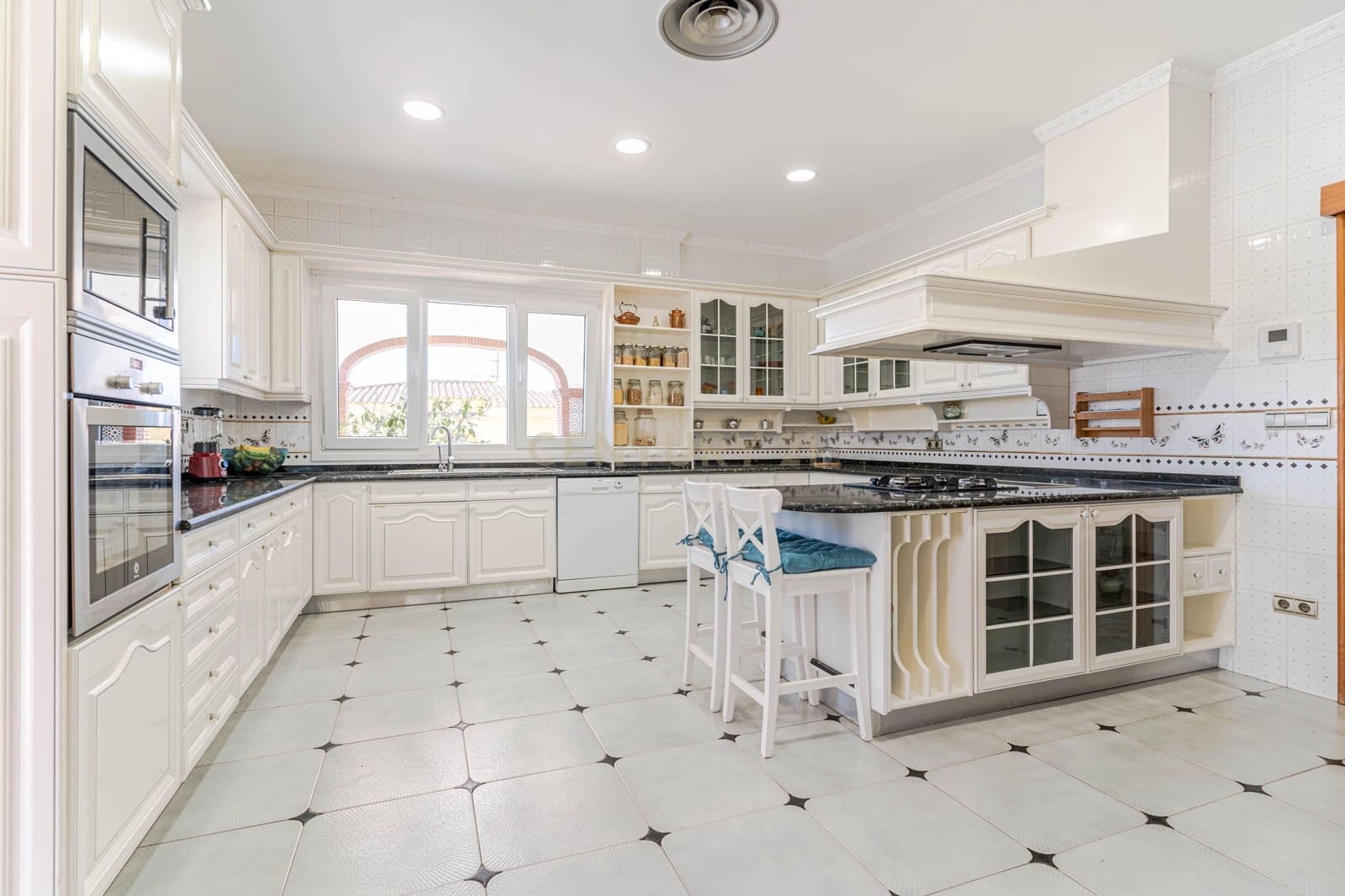 4 soveværelse Villa til salg i Motril - € 900.000 (Ref: 9289830)